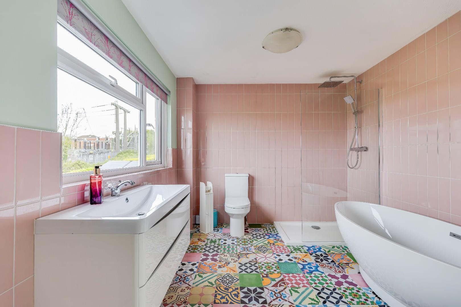 86a Port Road East, Barry, CF62 9PU